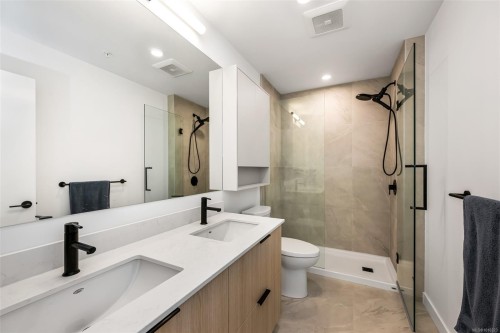 411-3564A Ryder Hesjedal Way, Colwood, BC - Indoor Photo Showing Bathroom