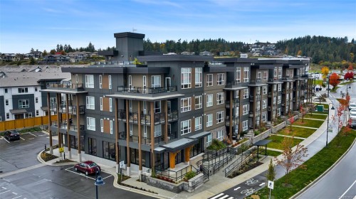 411-3564A Ryder Hesjedal Way, Colwood, BC - Outdoor