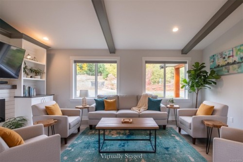 1700 Warn Way, Qualicum Beach, BC 