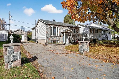 311 Rue Lauzanne  Saint-Eustache, QC J7P 3R4