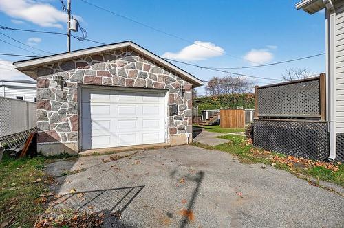 Grange - 311 Rue Lauzanne, Saint-Eustache, QC - Outdoor With Exterior