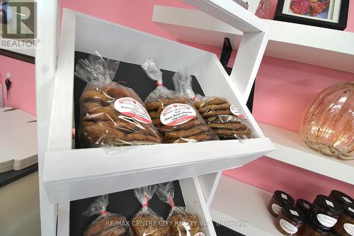 6 - 954 Leathorne Street, London South (South J), ON 