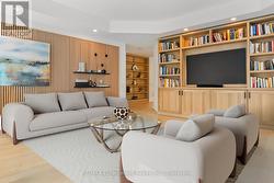 103 - 40 OLD MILL ROAD  Oakville (Qe Queen Elizabeth), ON L6J 7W2