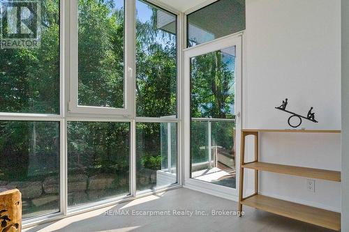 103 - 40 Old Mill Road, Oakville (Qe Queen Elizabeth), ON - Indoor Photo Showing Other Room