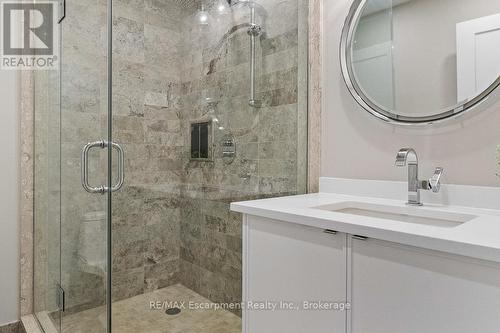 103 - 40 Old Mill Road, Oakville (Qe Queen Elizabeth), ON - Indoor Photo Showing Bathroom