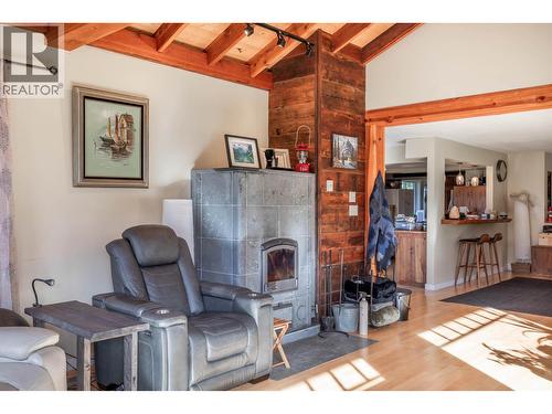 1325 Chimney Valley Road, Williams Lake, BC - Indoor With Fireplace