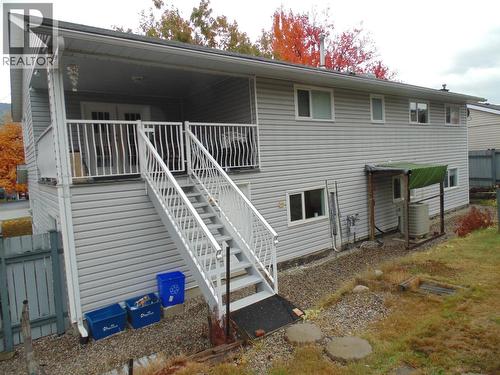 3304 8Th Avenue, Castlegar, BC - Outdoor With Exterior
