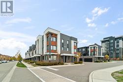 70 HUGUENOT ROAD  Oakville, ON L6H 0X4