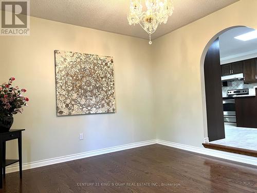 50 Bedford Park Avenue, Richmond Hill, ON - Indoor Photo Showing Other Room