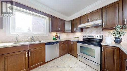 50 Bedford Park Avenue, Richmond Hill, ON - Indoor Photo Showing Kitchen With Stainless Steel Kitchen