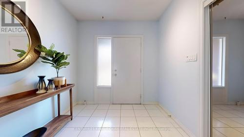 50 Bedford Park Avenue, Richmond Hill, ON - Indoor Photo Showing Other Room
