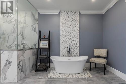 5583 3Rd Line Road, Erin, ON - Indoor Photo Showing Bathroom