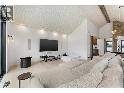 2641 Casa Loma Road, West Kelowna, BC - Indoor