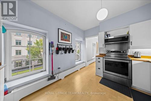 5 - 10 Clarence Street, Ottawa, ON - Indoor Photo Showing Kitchen
