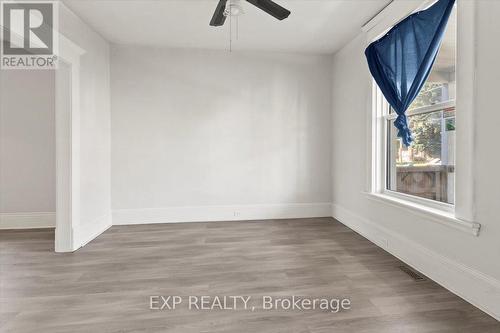 650 Armour Road, Peterborough (Ashburnham Ward 4), ON - Indoor Photo Showing Other Room