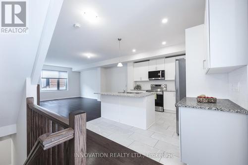 79 Rookie Crescent, Ottawa, ON - Indoor Photo Showing Kitchen With Upgraded Kitchen