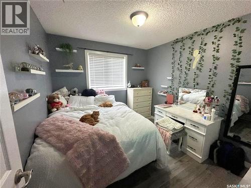 331 4Th Street, Weyburn Rm No. 67, SK - Indoor Photo Showing Bedroom