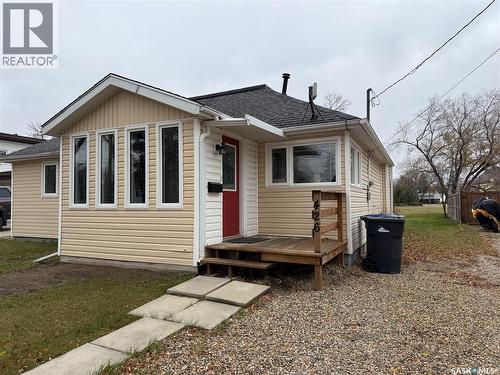 426 6th STREET NE  Weyburn, SK S4H 1B6