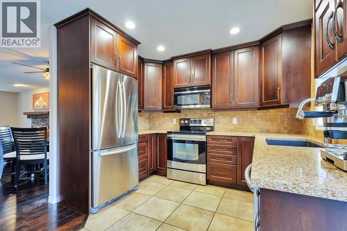 2077 Rosefield Drive, West Kelowna, BC - Indoor Photo Showing Kitchen