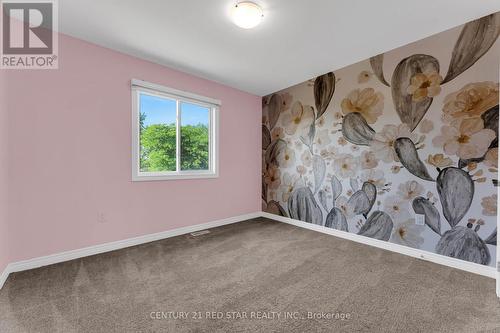 55 Laurent Avenue, Welland, ON - Indoor Photo Showing Other Room