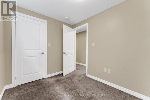 55 Laurent Avenue, Welland, ON - Indoor Photo Showing Other Room