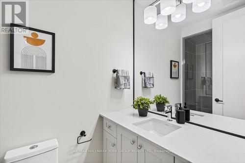 5 John Carter Way, Markham, ON - Indoor Photo Showing Bathroom