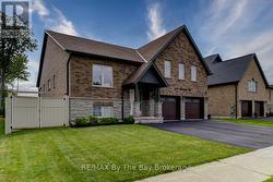 287 ROBINSON ROAD  Wasaga Beach, ON L9Z 3A3