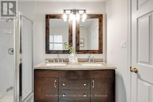2620 Andover Road, Oakville (Ro River Oaks), ON - Indoor Photo Showing Bathroom