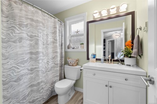 118 Cowling Pl, Nanaimo, BC 