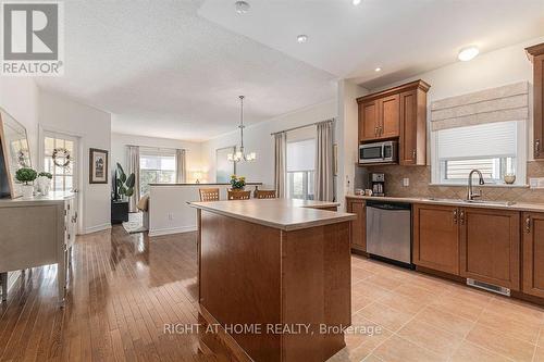 193 Shepody Circle, Ottawa, ON - Indoor Photo Showing Kitchen With Stainless Steel Kitchen