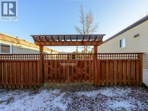 8-986 Range Road, Whitehorse, YT - Outdoor