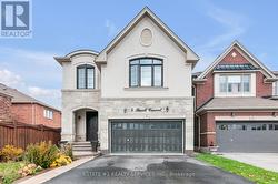 4 BASSETT CRESCENT  Brampton, ON L6X 5G2