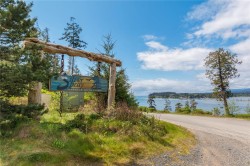 7340 Thornton Hts  Sooke, BC V9Z 1L8
