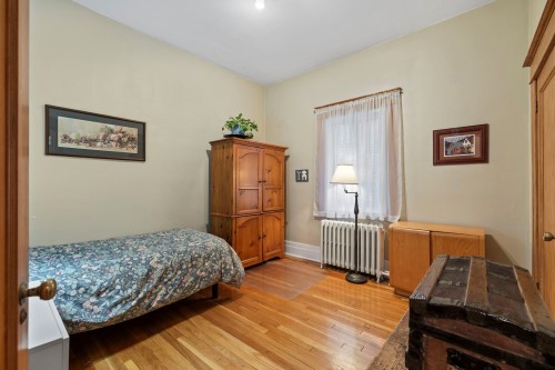 Bedroom - 4805 Av. De Melrose, Montréal (Côte-Des-Neiges/Notre-Dame-De-Grâce), QC - Indoor Photo Showing Bedroom