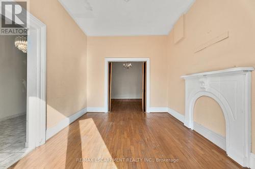 241 Robert Street, Hamilton, ON - Indoor Photo Showing Other Room