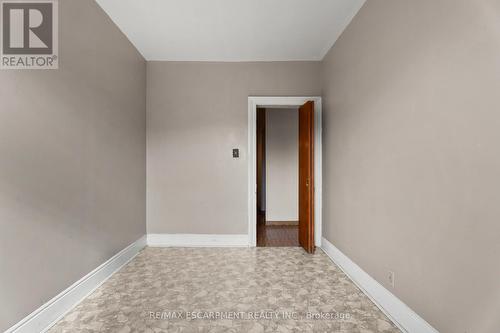 241 Robert Street, Hamilton, ON - Indoor Photo Showing Other Room