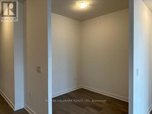 822 - 38 Honeycrisp Crescent, Vaughan, ON - Indoor Photo Showing Other Room