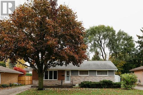 986 BRAESIDE STREET  Woodstock (Woodstock - North), ON N4S 4T4