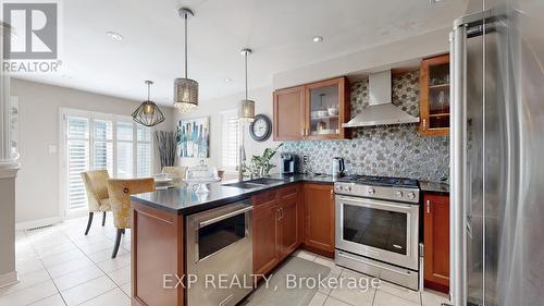 1 Nieuwendyk Street, Whitby, ON - Indoor Photo Showing Kitchen With Upgraded Kitchen