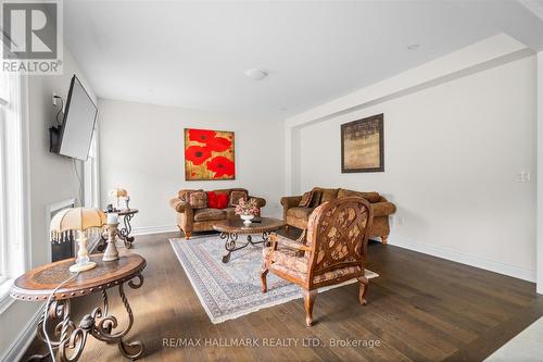 94 Ruby Ridge, Oro-Medonte, ON - Indoor Photo Showing Living Room