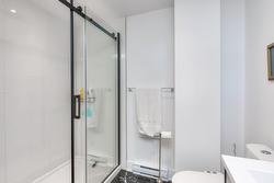 Salle de bains attenante à la CCP - 