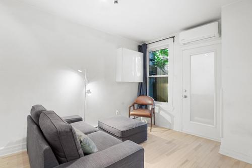 Living room - 82 Rue Rose-De-Lima, Montréal (Le Sud-Ouest), QC 