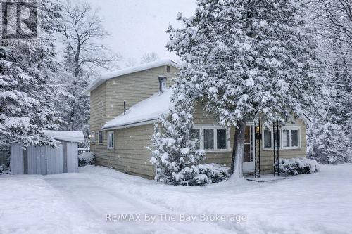 15 SYLVAN AVENUE  Wasaga Beach, ON L9Z 1T3