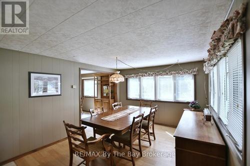 15 Sylvan Avenue, Wasaga Beach, ON - Indoor Photo Showing Dining Room