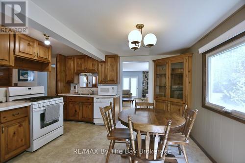 15 Sylvan Avenue, Wasaga Beach, ON - Indoor