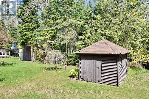 15 Sylvan Avenue, Wasaga Beach, ON - Outdoor