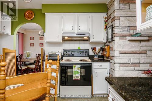 95 Baylea Drive, Quinte West (Sidney Ward), ON - Indoor Photo Showing Kitchen