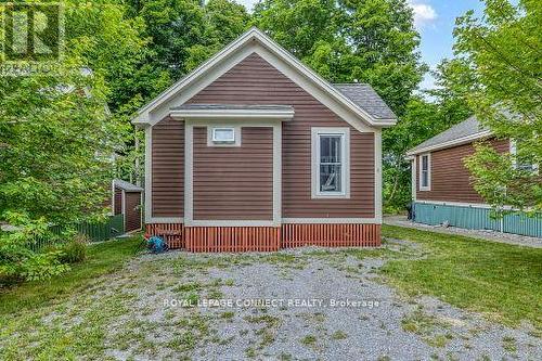 6 Farm View Lane, Prince Edward County, ON 