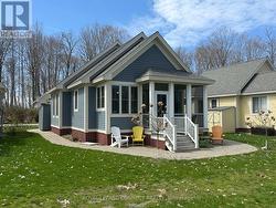 222 - 17 HOLLOW LANE  Prince Edward County, ON K0K 1P0