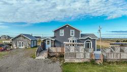 30 Ch. Armand-Décoste  Les Îles-De-La-Madeleine, QC G4T 2A2